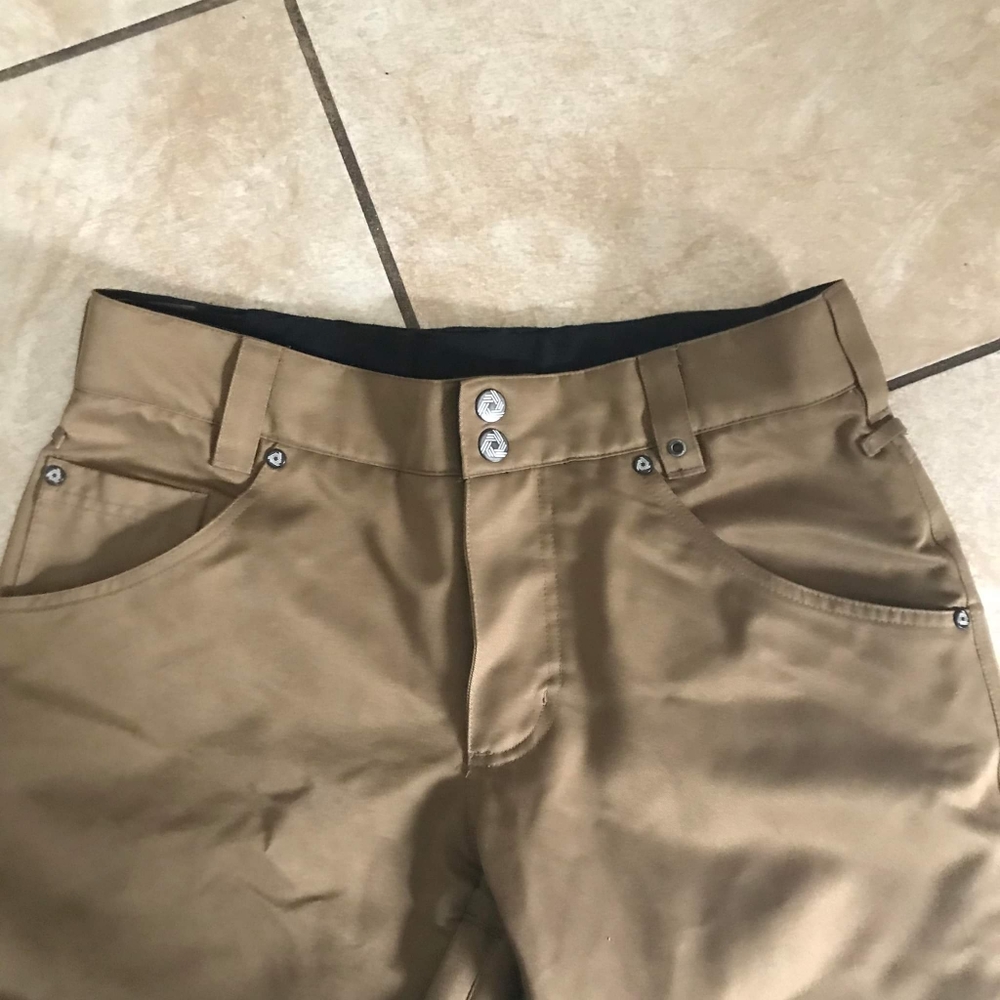 Aperture pants - Picture 3 of 6